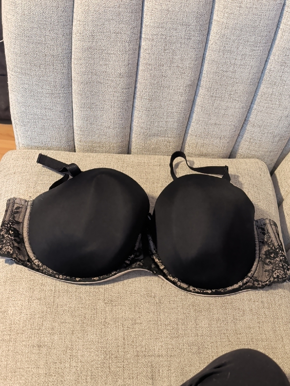 Torrid Black Lace Trim Multi WayT-Shirt Bra Size 46D